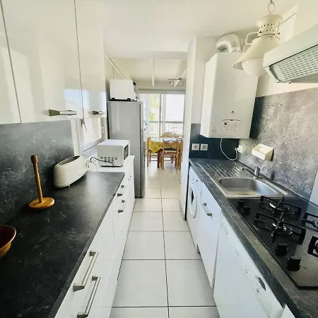 Spacieux A Cap D'agde, Proche Port, Commodites Et Plage, Parking Inclus - Fr-1-723-10 Apartment Agde